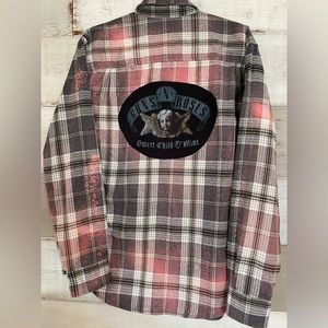 Distressed Guns & Roses logo flannel!